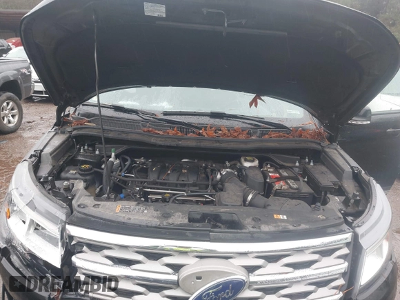 2018 Ford Explorer XLT with VIN 1FM5K8D80JGA65921, listed as a IAAI auction lot 40858952 with 89,956 mi miles and . Bid and sale history available at carsss.com. Image 10.