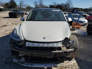2022 Tesla Model Y Long Range z VIN 7SAYGDEE0NF339363, wystawiony jako Copart lot #44604015 z przebiegiem 48 002 mil mil oraz Szkody całkowita. Historia ofert i sprzedaży dostępna na DreamBid. Obrazek 5.