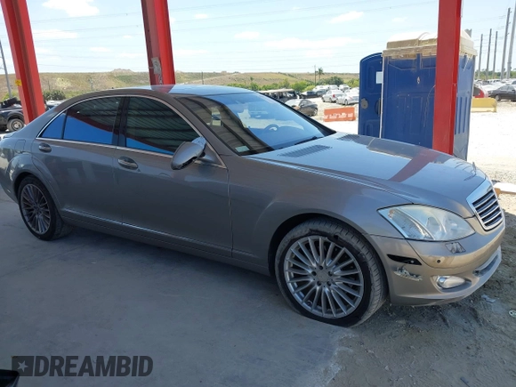 2008 Mercedes-Benz S 550 with VIN WDDNG71X98A232419, listed as a IAAI auction lot 42067244 with 140,192 mi miles and . Bid and sale history available at DreamBid. Image 14.