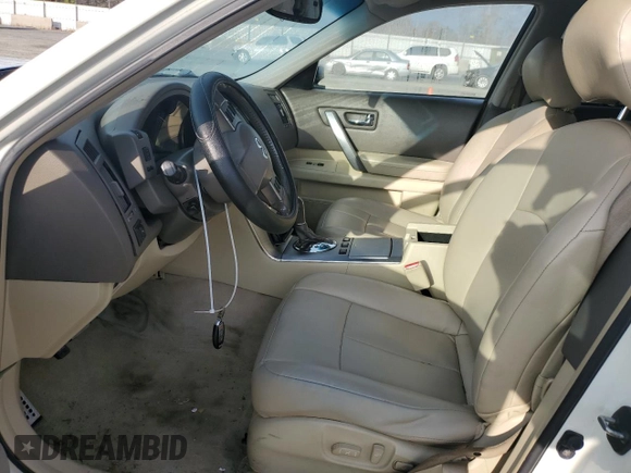 2008 Infiniti FX z VIN JNRAS08U18X100309, wystawiony jako Copart lot #82157174 z przebiegiem 165 983 mil mil oraz Szkoda całkowita • Salvage title. Historia ofert i sprzedaży dostępna na DreamBid. Obrazek 7.