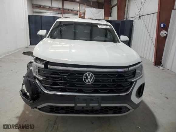 2024 Volkswagen Atlas Cross Sport 2.0T SE w/Technology with VIN 1V2HE2CA2RC228967, listed as a Copart auction lot 45992705 with 26,950 mi miles and Salvage Title. Bid and sale history available at carsss.com. Image 5.