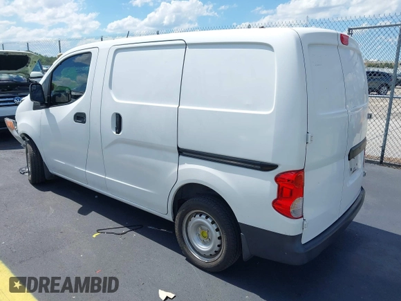 2015 Nissan NV200 SV with VIN 3N6CM0KN2FK736494, listed as a IAAI auction lot 42246762 with Not provided miles and . Bid and sale history available at DreamBid. Image 3.