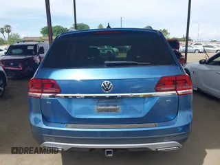 2019 Volkswagen Atlas SE with VIN 1V2DR2CA7KC516363, listed as a IAAI auction lot 42097219 with 92,152 mi miles and . Bid and sale history available at DreamBid. Image 17.