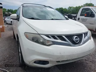 2014 Nissan Murano SV z VIN JN8AZ1MUXEW407149, wystawiony jako IAAI lot #42444679 z przebiegiem 155 946 mil mil oraz . Historia ofert i sprzedaży dostępna na DreamBid. Obrazek 6.