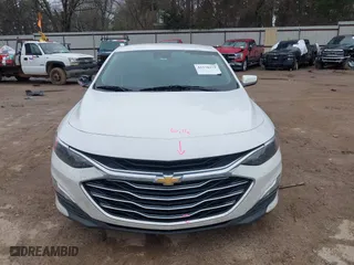 2020 Chevrolet Malibu LS with VIN 1G1ZC5ST0LF135072, listed as a IAAI auction lot 41578379 with 69,732 mi miles. Bid and sale history available at carsss.com. Image 12.