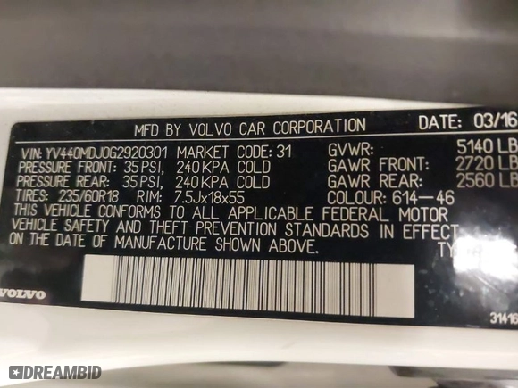 2016 Volvo XC60 T5 Drive-E with VIN YV440MDJ0G2920301, listed as a IAAI auction lot 40956289 with 137,565 mi miles. Bid and sale history available at carsss.com. Image 9.