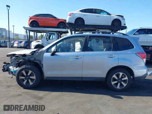 2018 Subaru Forester Limited with VIN JF2SJARC4JH435231, listed as a IAAI auction lot 42011028 with 51,901 mi miles. Bid and sale history available at carsss.com. Image 15.