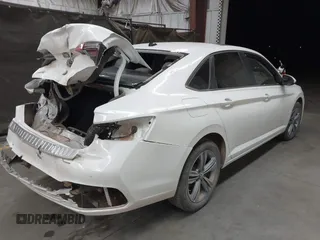 2024 Volkswagen Jetta SE с VIN 3VW7M7BU4RM013899, выставлен на аукционе IAAI как лот 42455474 с пробегом 34 478 миль миль и . История ставок и продаж доступна на DreamBid. Изображение 4.