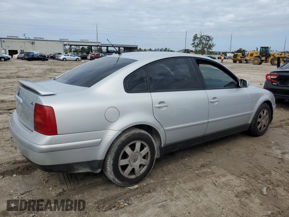 1999 Volkswagen Passat GL z VIN WVWMD63B1XE216281, wystawiony jako Copart lot #75200694 z przebiegiem Nie podano mil oraz Nie do naprawy • Non repairable. Historia ofert i sprzedaży dostępna na DreamBid. Obrazek 3.