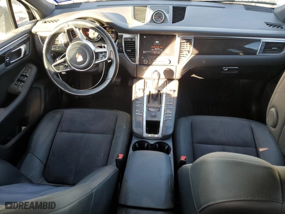 2018 Porsche Macan with VIN WP1AA2A54JLB08384, listed as a Copart auction lot 81818654 with 29,060 mi miles and Salvage Title. Bid and sale history available at carsss.com. Image 8.