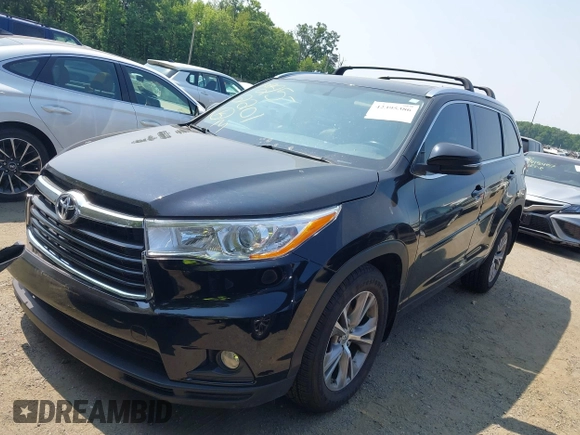 2015 Toyota Highlander XLE z VIN 5TDJKRFH2FS224327, wystawiony jako IAAI lot #42395386 z przebiegiem 118 760 mil mil oraz . Historia ofert i sprzedaży dostępna na DreamBid. Obrazek 2.