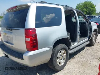 2013 Chevrolet Tahoe LS with VIN 1GNSCAE08DR153829, listed as a IAAI auction lot 42742266 with 216,821 mi miles and . Bid and sale history available at DreamBid. Image 4.