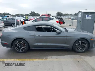 2022 Ford Mustang EcoBoost z VIN 1FA6P8TH4N5105288, wystawiony jako IAAI lot #41528117 z przebiegiem 44 424 mil mil oraz . Historia ofert i sprzedaży dostępna na DreamBid. Obrazek 13.