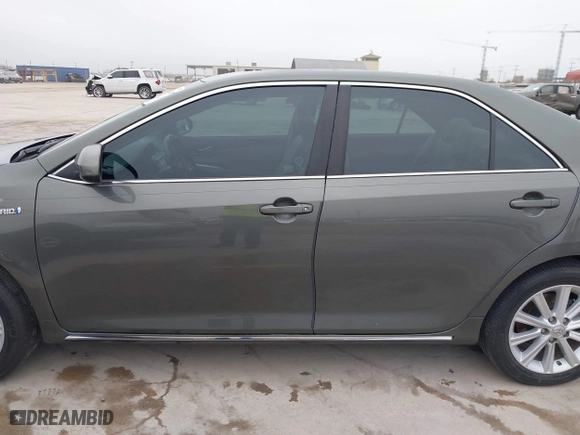 2014 Toyota Camry Hybrid LE with VIN 4T1BD1FK8EU102685, listed as a IAAI auction lot 41469306 with 91,606 mi miles. Bid and sale history available at carsss.com. Image 14.