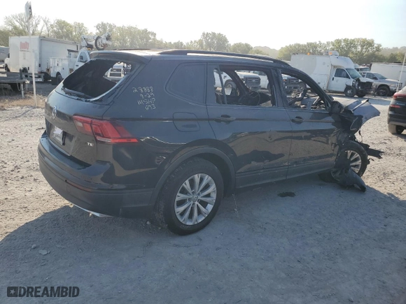2018 Volkswagen Tiguan S with VIN 3VV1B7AX7JM063518, listed as a Copart auction lot 74789714 with 0 mi miles and Non Repairable. Bid and sale history available at carsss.com. Image 3.