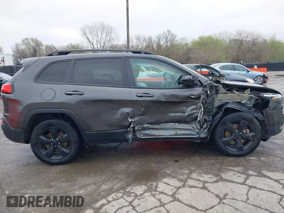 2017 Jeep Cherokee Limited with VIN 1C4PJMDB4HW664678, listed as a IAAI auction lot 39110325 with 47,880 mi miles and . Bid and sale history available at DreamBid. Image 13.
