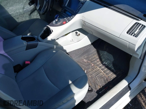 2012 Toyota Prius One with VIN JTDKN3DUXC1568215, listed as a IAAI auction lot 42058528 with 121,488 mi miles and . Bid and sale history available at DreamBid. Image 5.