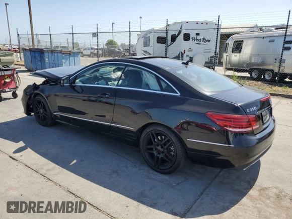 2014 Mercedes-Benz E 350 z VIN WDDKJ5KB2EF268494, wystawiony jako Copart lot #60667295 z przebiegiem 84 675 mil mil oraz Szkoda całkowita • Salvage title. Historia ofert i sprzedaży dostępna na DreamBid. Obrazek 2.