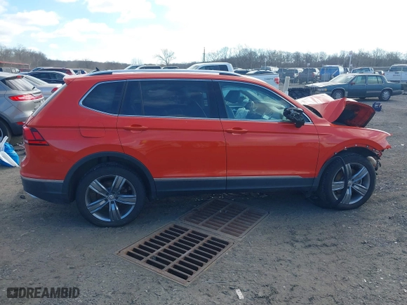 2019 Volkswagen Tiguan SEL Premium with VIN 3VV4B7AX9KM068380, listed as a IAAI auction lot 41640535 with 54,131 mi miles. Bid and sale history available at carsss.com. Image 13.