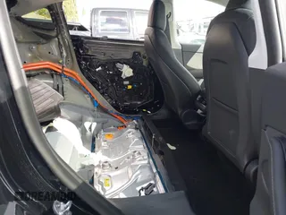 2022 Tesla Model Y Performance z VIN 7SAYGDEF9NF532880, wystawiony jako IAAI lot #41583671 z przebiegiem 38 057 mil mil oraz . Historia ofert i sprzedaży dostępna na DreamBid. Obrazek 8.