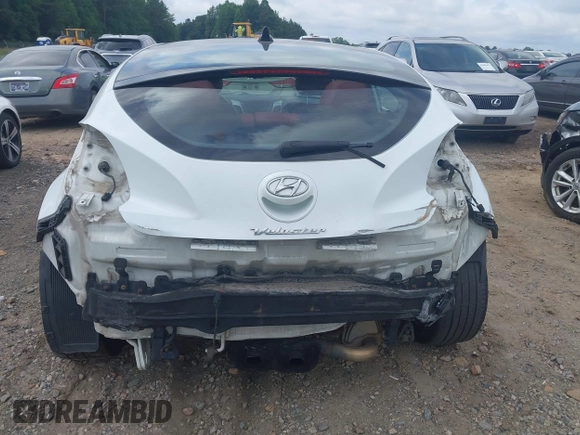 2013 Hyundai Veloster w/Gray Int z VIN KMHTC6AD3DU131703, wystawiony jako IAAI lot #42468831 z przebiegiem 188 513 mil mil oraz . Historia ofert i sprzedaży dostępna na DreamBid. Obrazek 17.