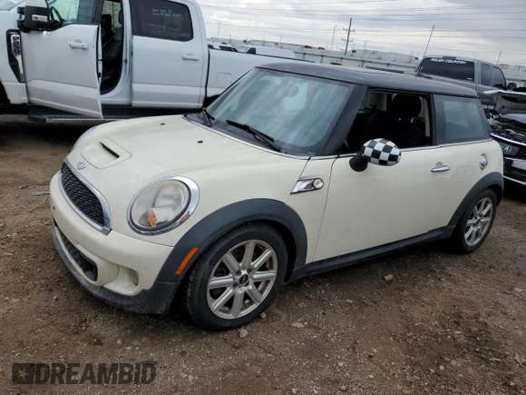 2011 MINI Hardtop S with VIN WMWSV3C50BTY22301, listed as a Copart auction lot 54020975 with 196,707 mi miles and Clean Title. Bid and sale history available at DreamBid. Image 1.