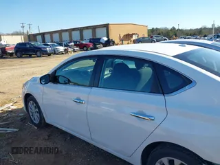 2019 Nissan Sentra S z VIN 3N1AB7AP8KY379747, wystawiony jako IAAI lot #41376492 z przebiegiem 92 328 mil mil oraz . Historia ofert i sprzedaży dostępna na DreamBid. Obrazek 14.