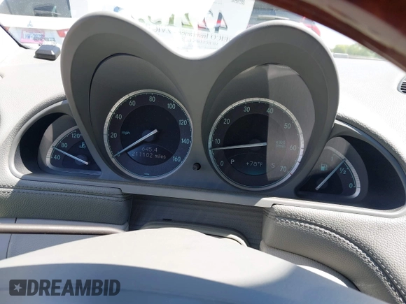 2005 Mercedes-Benz SL 500 z VIN WDBSK75F55F098924, wystawiony jako IAAI lot #42215237 z przebiegiem 211 102 mil mil oraz . Historia ofert i sprzedaży dostępna na DreamBid. Obrazek 7.
