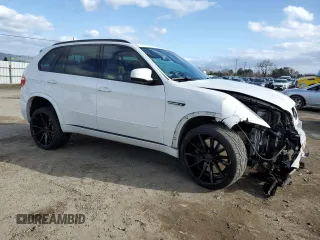 2010 BMW X5 M z VIN 5YMGY0C55ALK25116, wystawiony jako Copart lot #45366595 z przebiegiem 183 798 mil mil oraz Szkoda całkowita • Salvage title. Historia ofert i sprzedaży dostępna na DreamBid. Obrazek 4.
