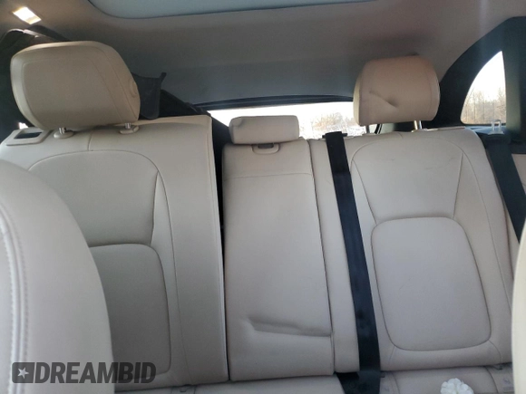 2017 Jaguar F-Pace 20d Premium with VIN SADCJ2BN0HA089562, listed as a Copart auction lot 48287685 with 141,564 mi miles and Clean Title. Bid and sale history available at DreamBid. Image 10.