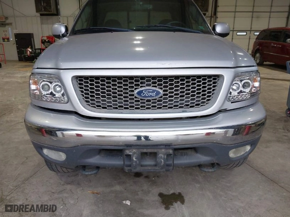 2000 Ford F-150 XL with VIN 1FTRX18L4YNB66317, listed as a IAAI auction lot 41932247 with 1 mi miles. Bid and sale history available at carsss.com. Image 4.