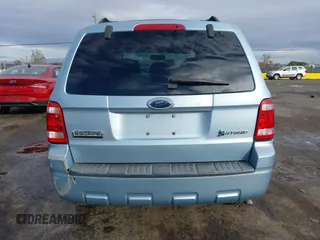 2009 Ford Escape Hybrid with VIN 1FMCU49309KB71172, listed as a IAAI auction lot 40971257 with 118,689 mi miles. Bid and sale history available at carsss.com. Image 17.