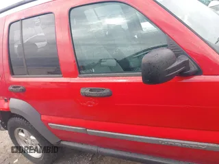 2005 Jeep Liberty Sport with VIN 1J4GL48KX5W540134, listed as a IAAI auction lot 41763890 with 191,262 mi miles. Bid and sale history available at carsss.com. Image 13.