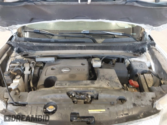 2014 Nissan Pathfinder SV with VIN 5N1AR2MM7EC687692, listed as a IAAI auction lot 42118491 with 175,209 mi miles. Bid and sale history available at carsss.com. Image 10.