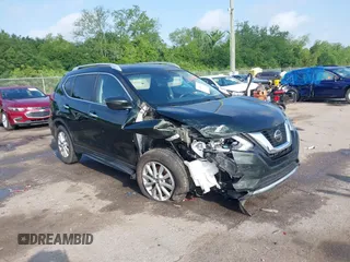 2020 Nissan Rogue SL z VIN 5N1AT2MT9LC705860, wystawiony jako IAAI lot #42103829 z przebiegiem 43 705 mil mil oraz . Historia ofert i sprzedaży dostępna na DreamBid. Obrazek 1.