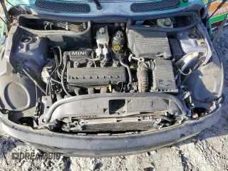 2006 MINI Convertible с VIN WMWRF33526TG16112, выставлен на аукционе Copart как лот 78717194 с пробегом 204 914 миль миль и Списание • Salvage title. История ставок и продаж доступна на DreamBid. Изображение 12.