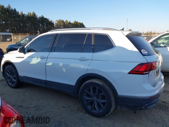 2022 Volkswagen Tiguan SE with VIN 3VV3B7AX0NM138994, listed as a IAAI auction lot 41441272 with 404,588 mi miles and . Bid and sale history available at DreamBid. Image 14.