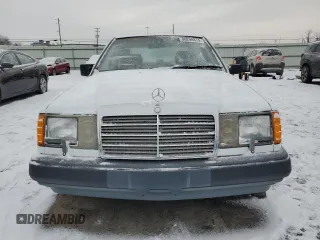 1986 Mercedes-Benz 300 E with VIN WDBEA30D0GA220989, listed as a Copart auction lot 86298874 with 74,521 mi miles and Clean Title. Bid and sale history available at carsss.com. Image 5.