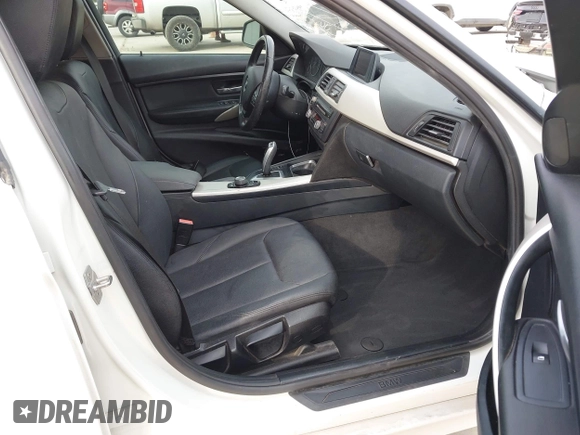 2015 BMW 3 Series 320i with VIN WBA3B1C50FK139723, listed as a IAAI auction lot 42035410 with 185,169 mi miles and . Bid and sale history available at DreamBid. Image 5.