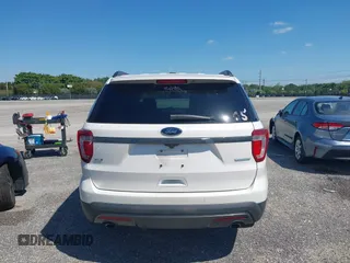 2017 Ford Explorer XLT with VIN 1FM5K7DH7HGE08535, listed as a IAAI auction lot 40965886 with 39,796 mi miles and . Bid and sale history available at DreamBid. Image 16.