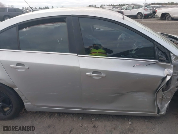 2011 Chevrolet Cruze LT w/1FL with VIN 1G1PE5S96B7223364, listed as a IAAI auction lot 41124993 with 202,968 mi miles. Bid and sale history available at carsss.com. Image 13.