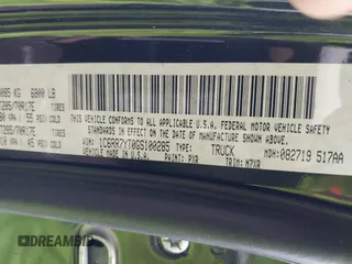 2016 Ram 1500 Rebel z VIN 1C6RR7YT0GS100285, wystawiony jako IAAI lot #42346719 z przebiegiem 103 309 mil mil oraz . Historia ofert i sprzedaży dostępna na DreamBid. Obrazek 9.