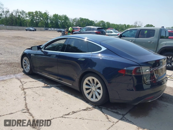 2014 Tesla Model S 60 with VIN 5YJSA1H17EFP65983, listed as a IAAI auction lot 42399288 with 166,365 mi miles and . Bid and sale history available at DreamBid. Image 3.