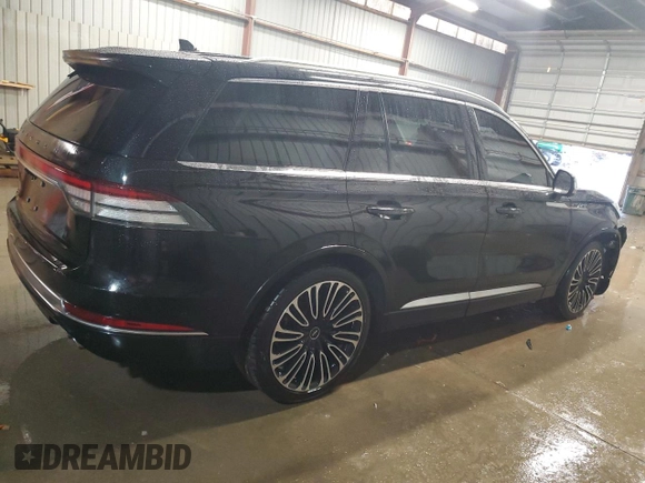 2020 Lincoln Aviator Black Label with VIN 5LM5J9XC6LGL01352, listed as a Copart auction lot 84290214 with 71,182 mi miles and Salvage title. Bid and sale history available at DreamBid. Image 3.