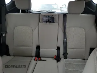 2018 Hyundai Santa Fe 2.4L z VIN 5XYZTDLB0JG547428, wystawiony jako Copart lot #45593005 z przebiegiem 51 394 mil mil oraz Szkoda całkowita • Salvage title. Historia ofert i sprzedaży dostępna na DreamBid. Obrazek 10.