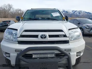 2004 Toyota 4Runner SR5 with VIN JTEBT14RX40041431, listed as a IAAI auction lot 41199692 with 200,843 mi miles. Bid and sale history available at carsss.com. Image 12.