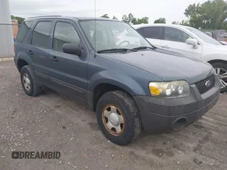 2006 Ford Escape XLS z VIN 1FMYU02Z66KA53989, wystawiony jako IAAI lot #42783537 z przebiegiem 95 833 mil mil oraz . Historia ofert i sprzedaży dostępna na DreamBid. Obrazek 1.