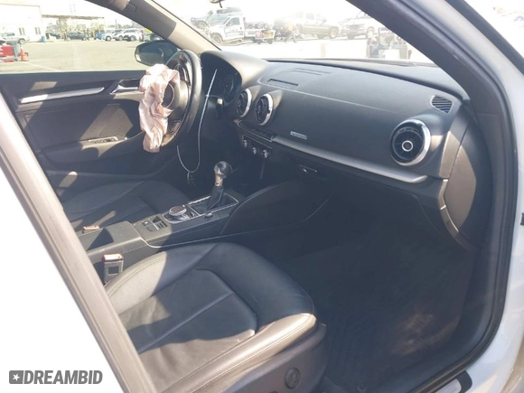 2016 Audi A3 e-tron Premium with VIN WAUUPBFF2GA118685, listed as a IAAI auction lot 41841960 with 82,192 mi miles. Bid and sale history available at carsss.com. Image 5.