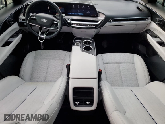 2024 Cadillac LYRIQ Sport z VIN 1GYKPTRK3RZ114328, wystawiony jako Copart lot #44822765 z przebiegiem 14 338 mil mil oraz Tytuł czysty. Historia ofert i sprzedaży dostępna na DreamBid. Obrazek 8.
