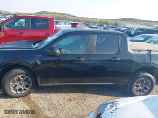 2025 Ford Maverick XLT with VIN 3FTTW8H34SRA29612, listed as a IAAI auction lot 41940598 with 868 mi miles. Bid and sale history available at carsss.com. Image 14.